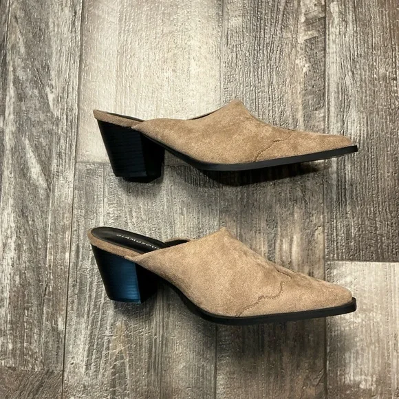 Glamorous Taupe Pointed Mule Heels Size 8 - Picture 9 of 16